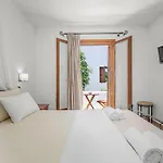 Anemonisia Skyrian Living Apartament