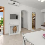 Anemonisia Skyrian Living Apartament *