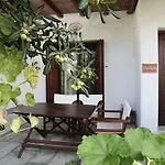 Anemonisia Skyrian Living Apartament *