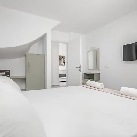 Anemonisia Skyrian Living Apartment *