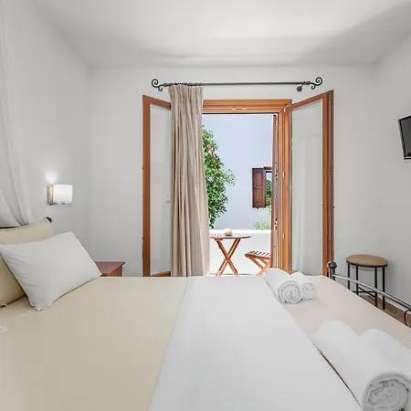 Anemonisia Skyrian Living Apartment